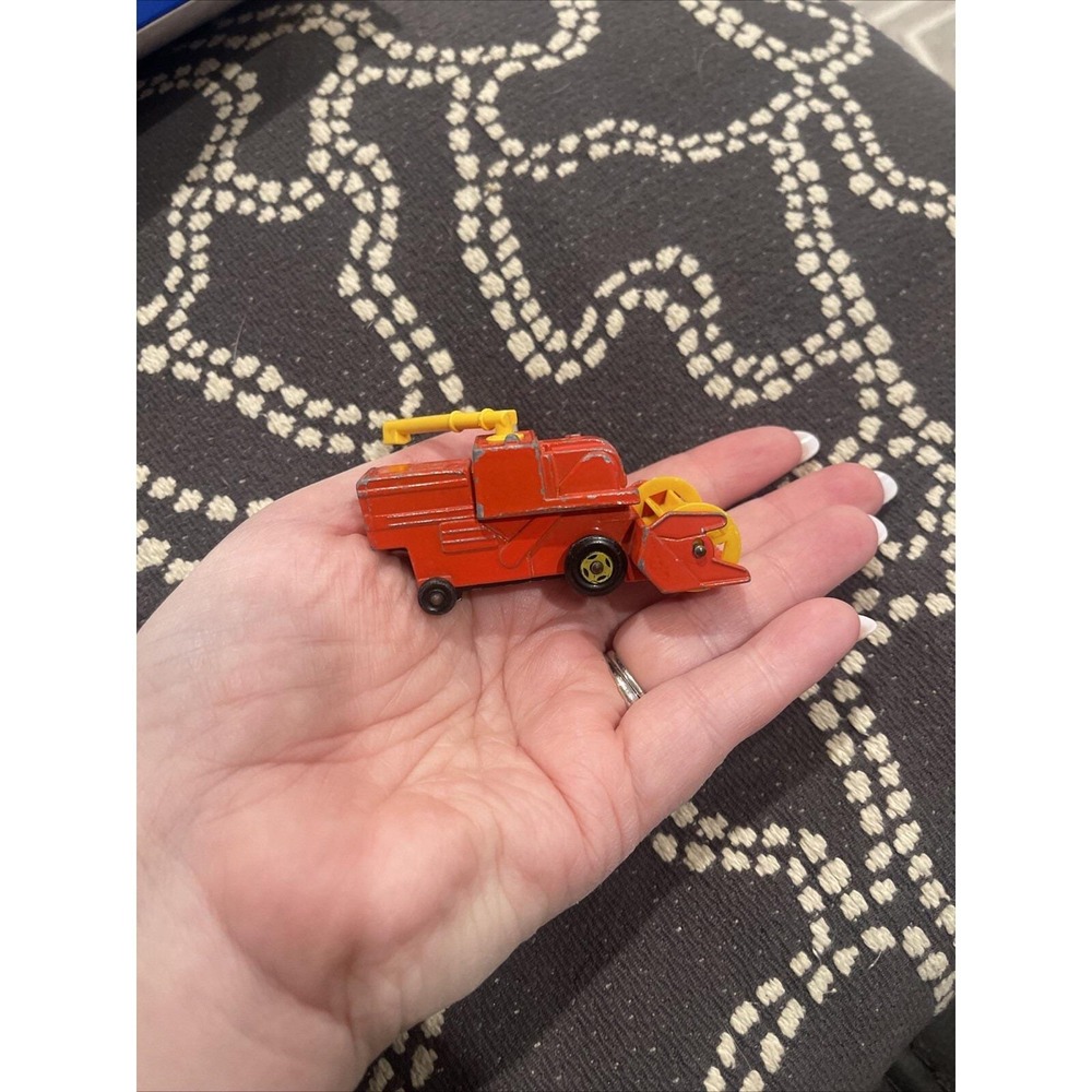 MATCHBOX COMBINE HARVESTER NO.51 1977 VINTAGE ORIGINAL VERY NICE‎
